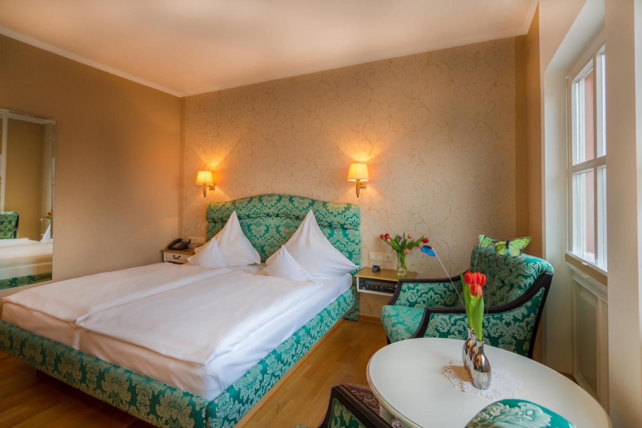 Schlosshotel Kurfuerstliches Amtshaus Dauner Burg ภายนอก รูปภาพ