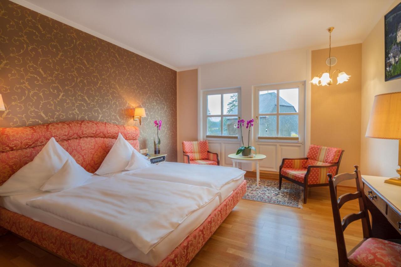 Schlosshotel Kurfuerstliches Amtshaus Dauner Burg ภายนอก รูปภาพ