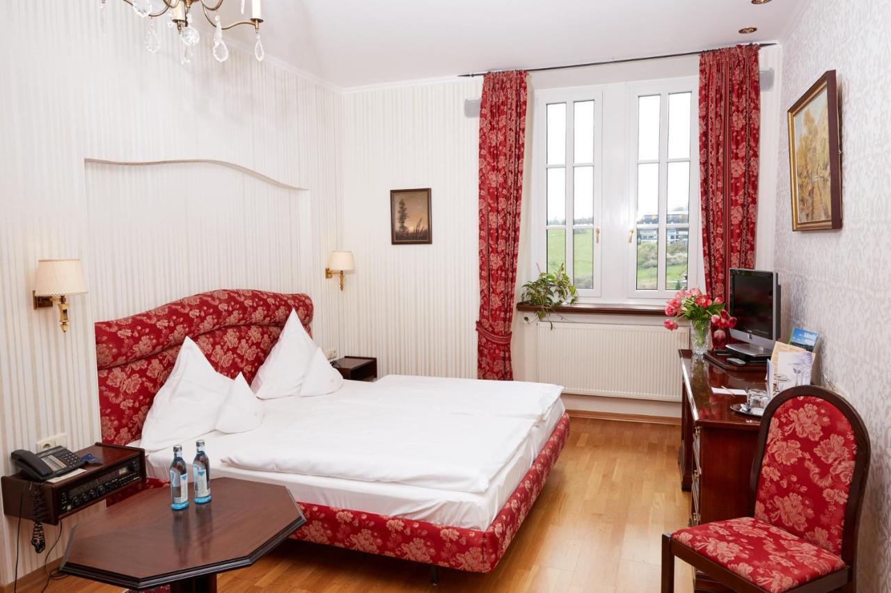 Schlosshotel Kurfuerstliches Amtshaus Dauner Burg ภายนอก รูปภาพ