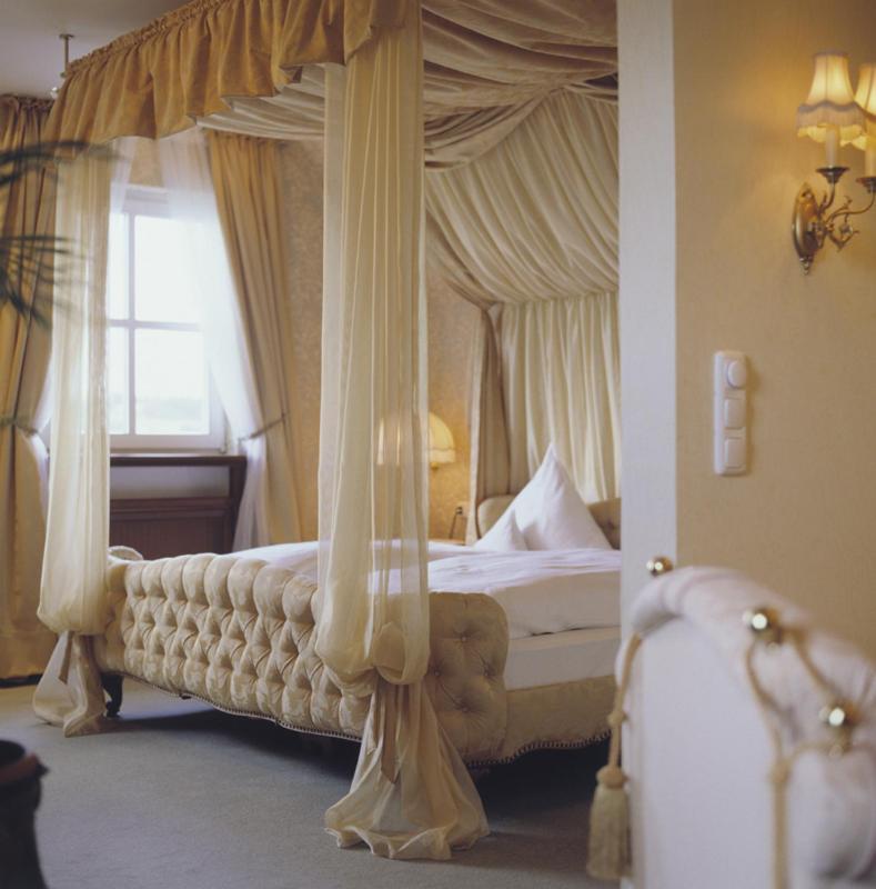 Schlosshotel Kurfuerstliches Amtshaus Dauner Burg ภายนอก รูปภาพ