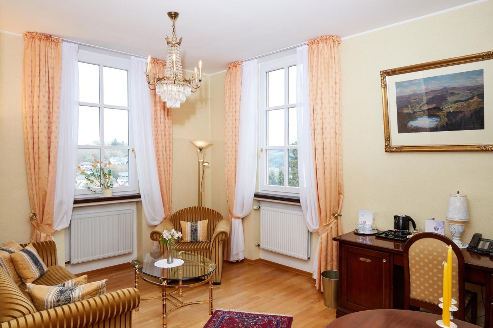 Schlosshotel Kurfuerstliches Amtshaus Dauner Burg ภายนอก รูปภาพ