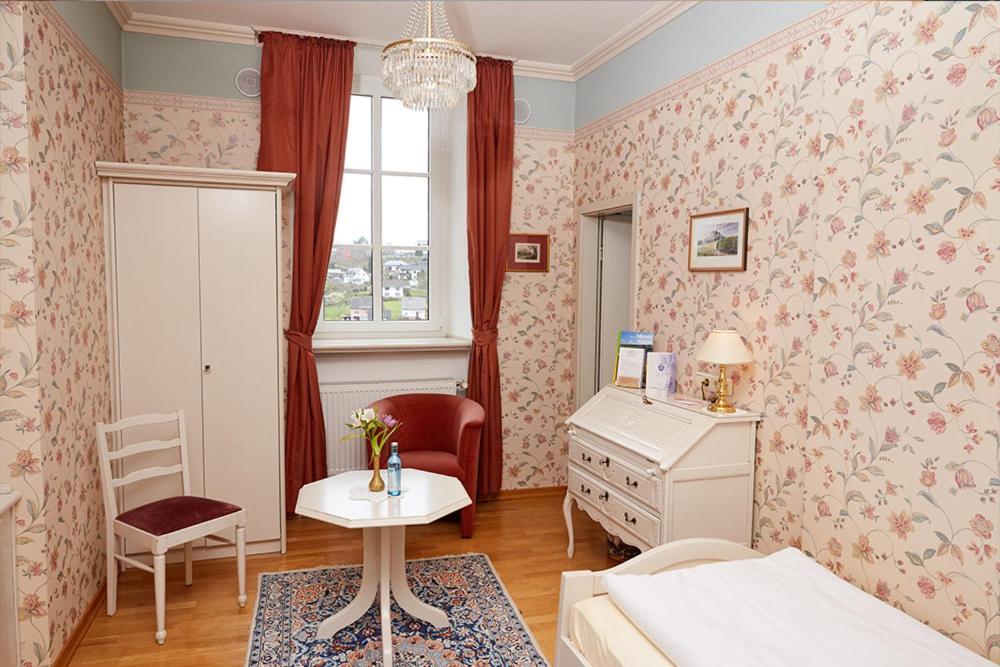 Schlosshotel Kurfuerstliches Amtshaus Dauner Burg ภายนอก รูปภาพ