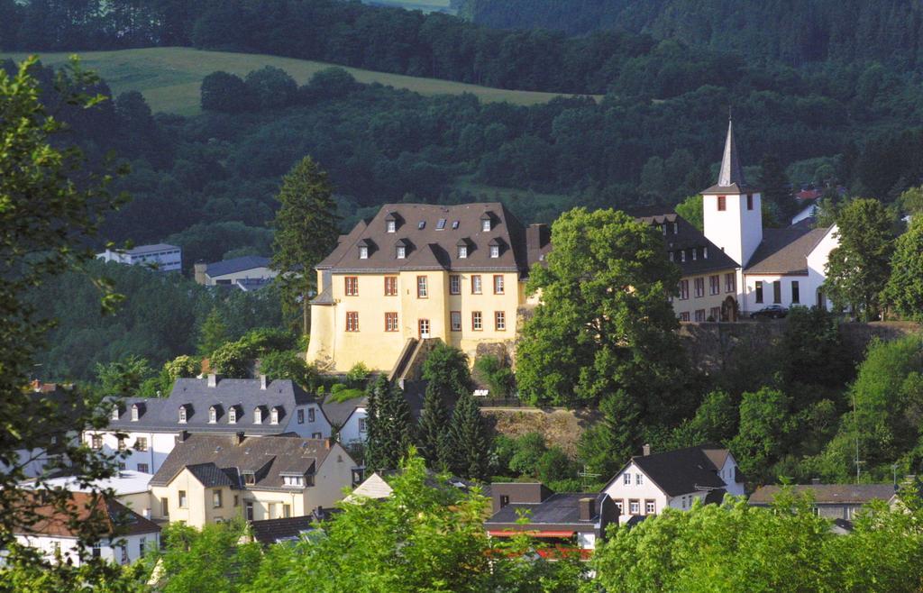 Schlosshotel Kurfuerstliches Amtshaus Dauner Burg ภายนอก รูปภาพ