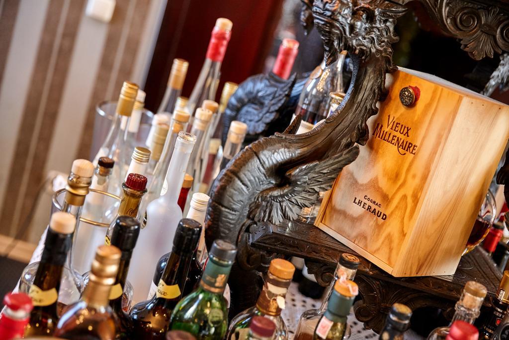 Schlosshotel Kurfuerstliches Amtshaus Dauner Burg ภายนอก รูปภาพ